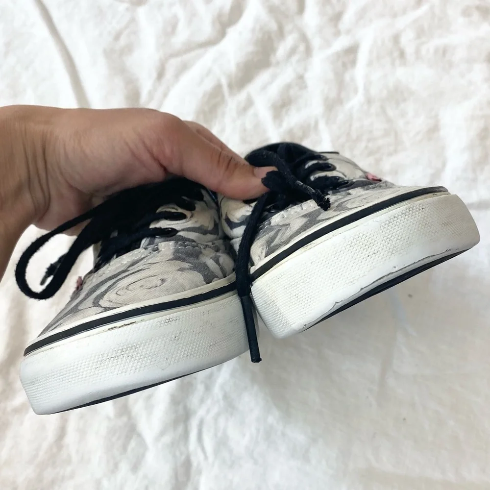 Vans Authentic In Digi Roses In Black - Picture 10 of 16